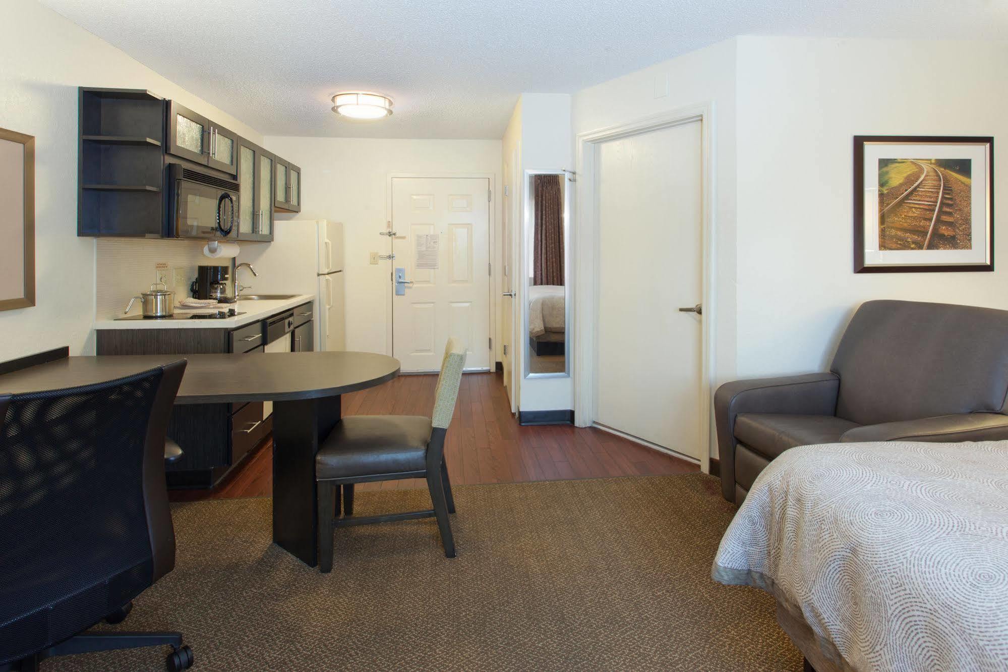 Sonesta Simply Suites Columbus Airport Gahanna Εξωτερικό φωτογραφία